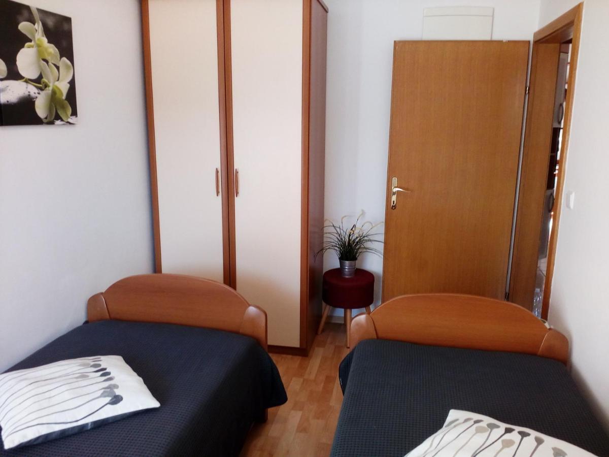 Gallery Apartman Nada Zaboric Exteriör bild